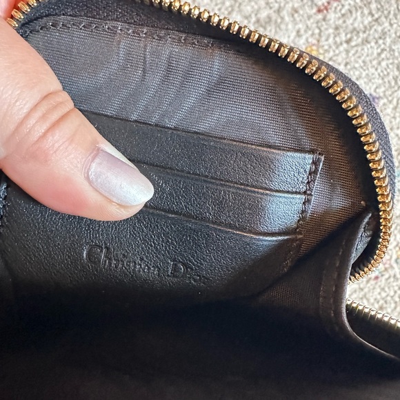 CHRISTIAN DIOR Lady Dior Canage Cell Phone Case Black Patent Cannage Calfskin - Picture 7 of 15